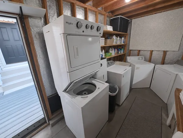 Laundry room at The Knickerbocker by Delphius, Tampa